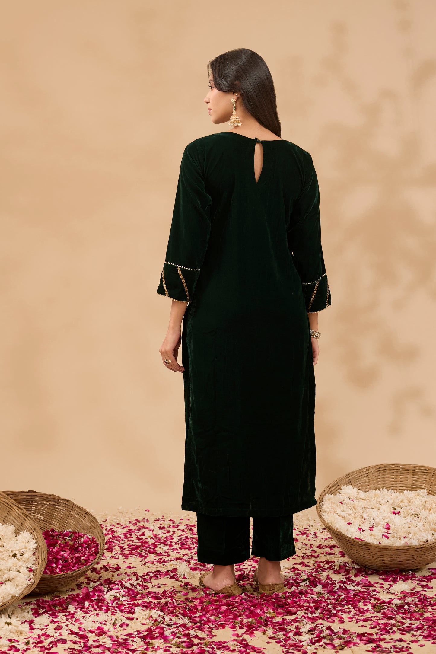 FARAH HAND EMBROIDERED EMERALD VELVET KURTA SET (SET OF 3)