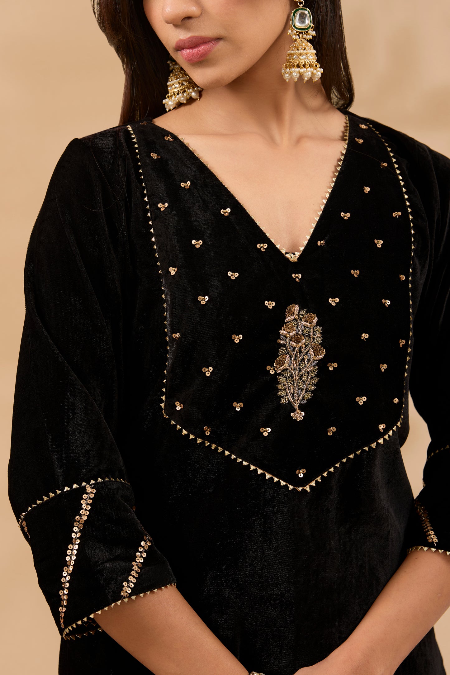 FARAH HAND EMBROIDERED BLACK & PINK VELVET KURTA SET (SET OF 3)