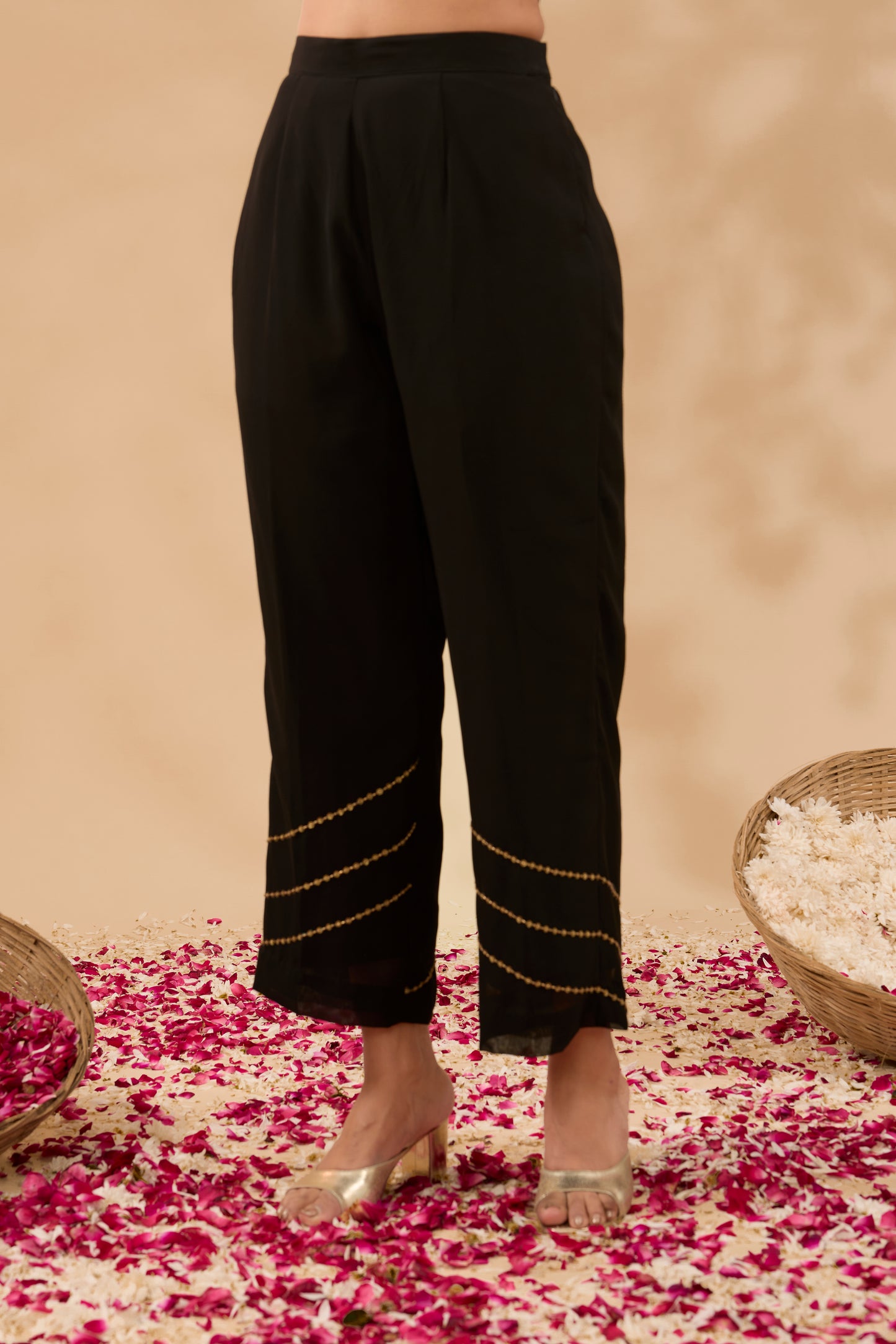 FARAH HAND EMBROIDERED BLACK AND GREEN GEORGETTE KURTA SET (SET OF 3)