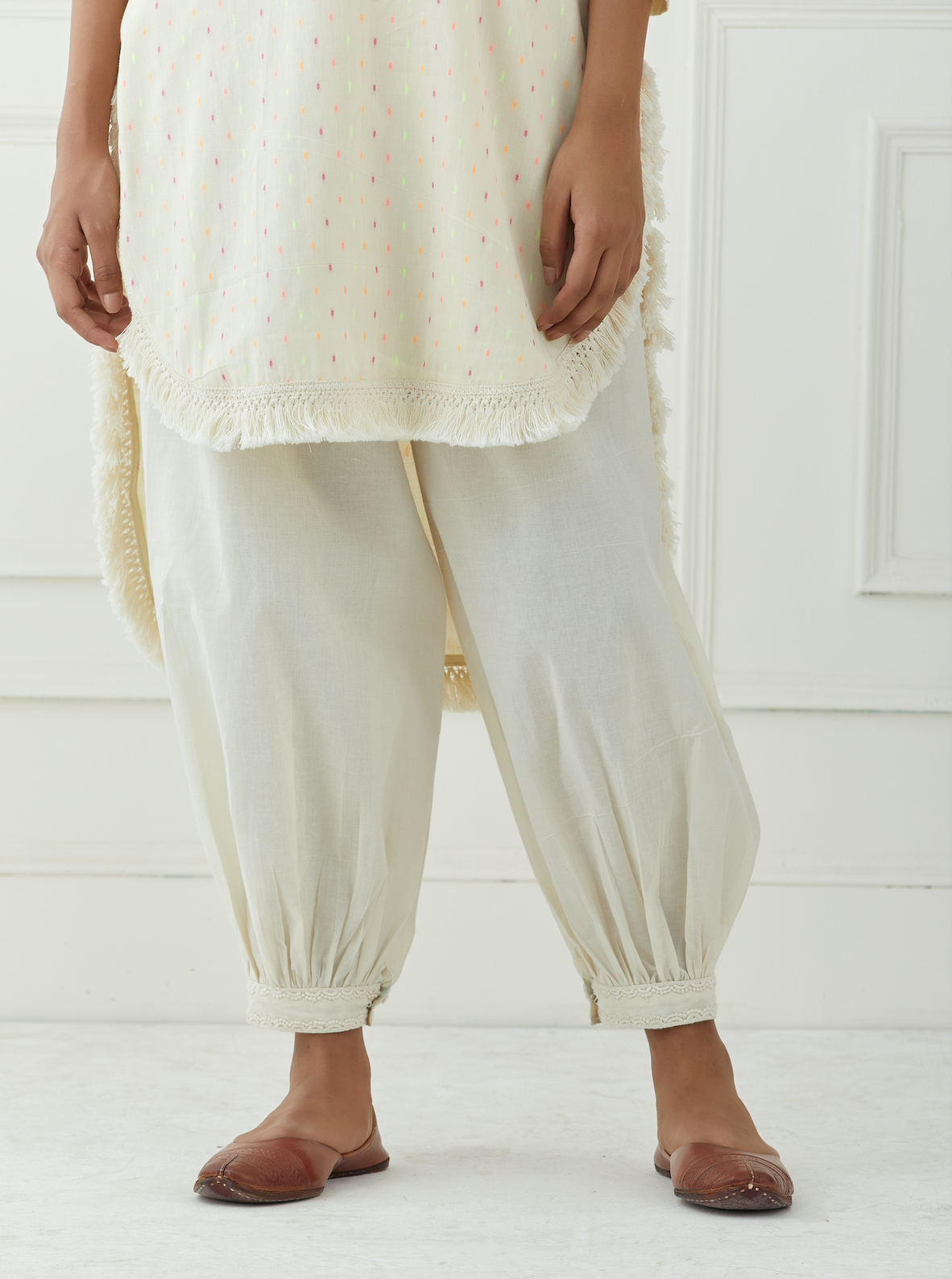 Meraki Dobby High-low Kurta Set