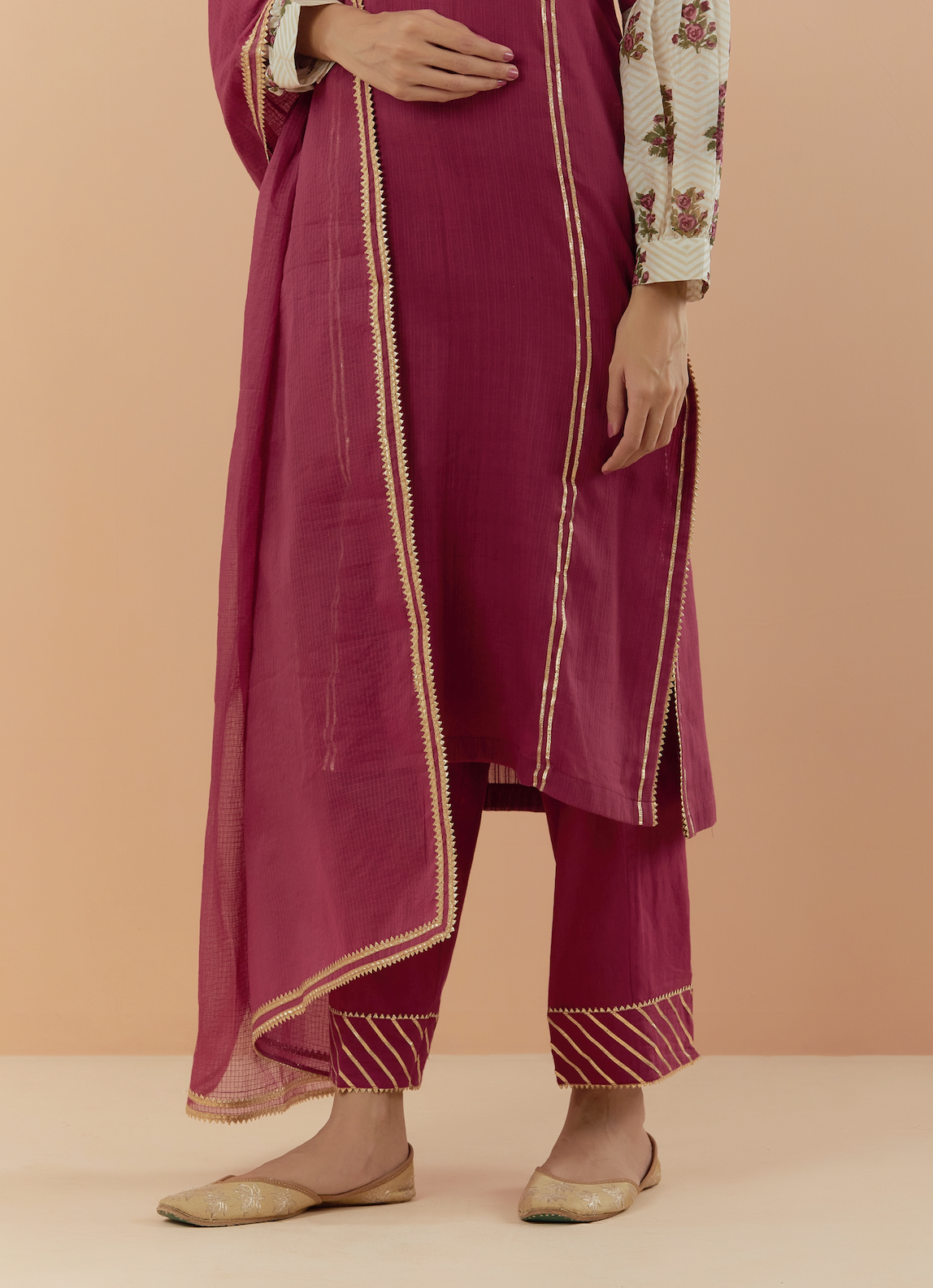 Saanjh Dobby Maroon Kurta set